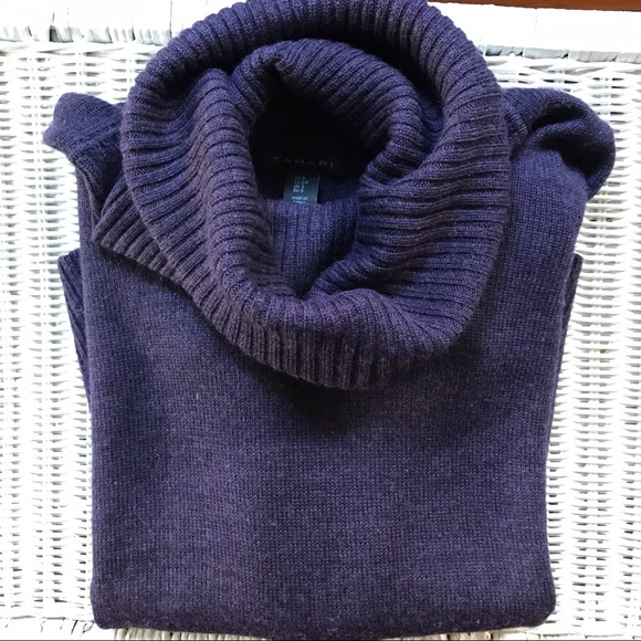 Tahari merino wool dark purple sweater size small - Picture 1 of 4